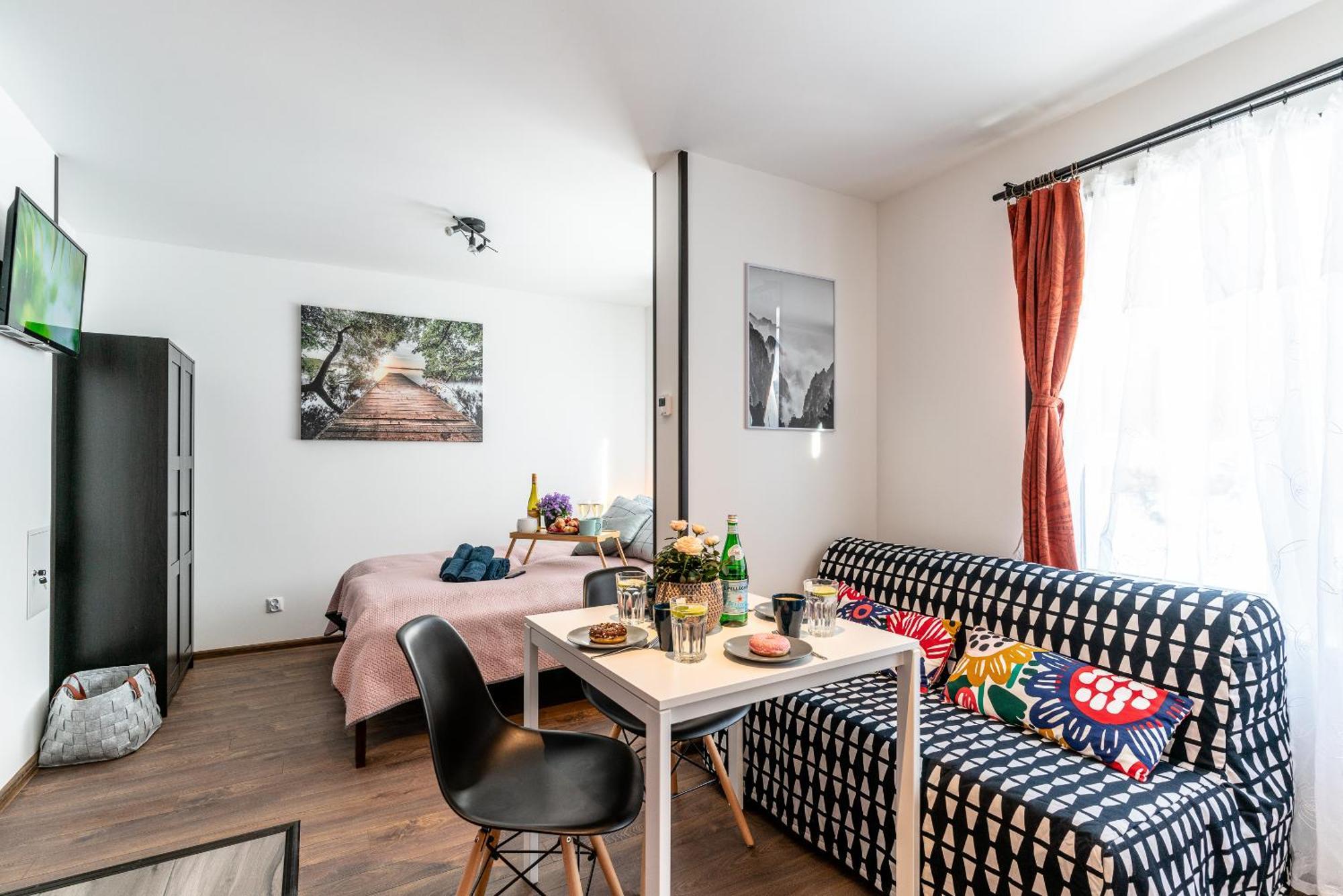 Green Garden & Private Parking Apartments With Playground 리가 외부 사진