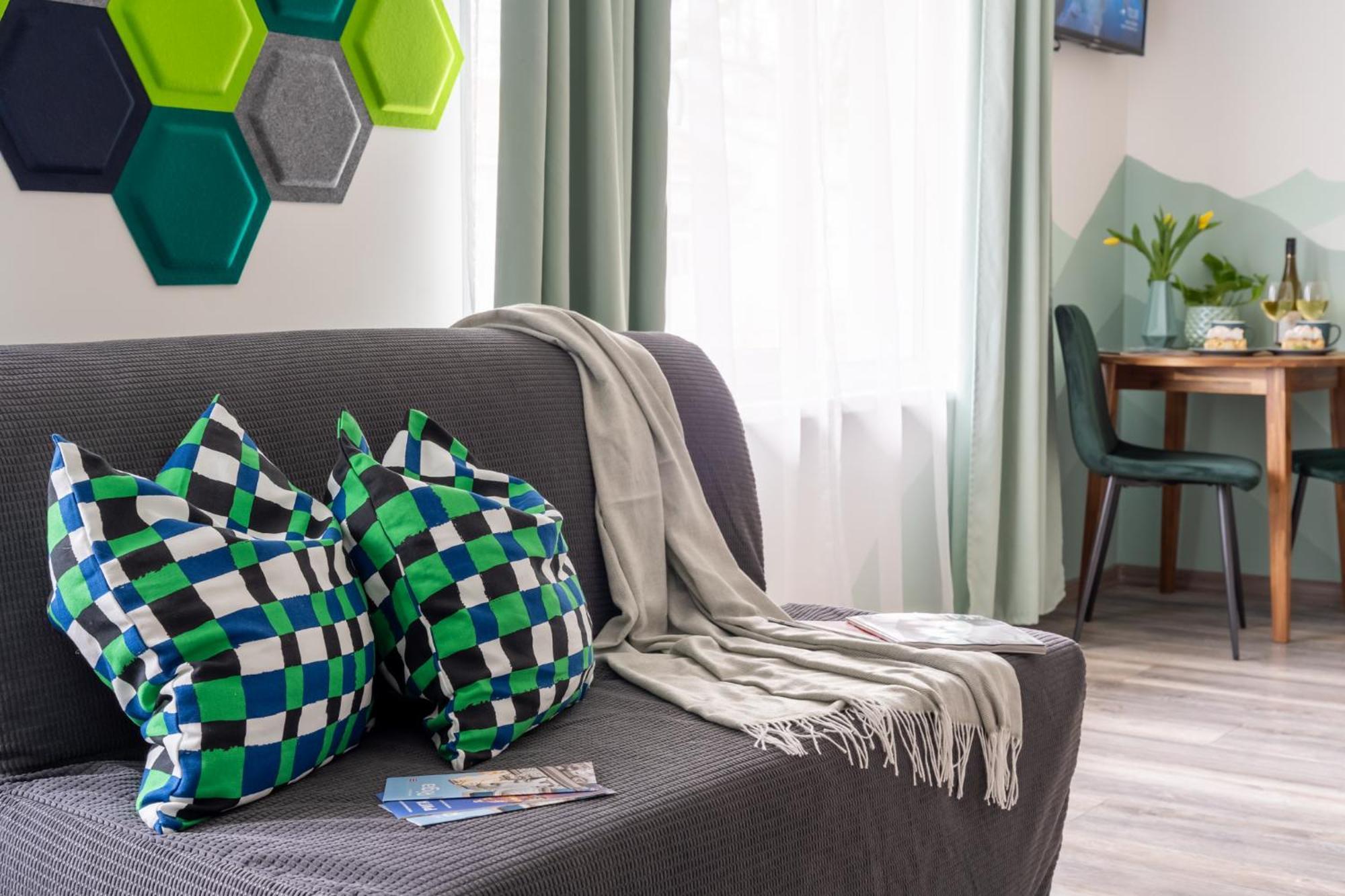 Green Garden & Private Parking Apartments With Playground 리가 외부 사진