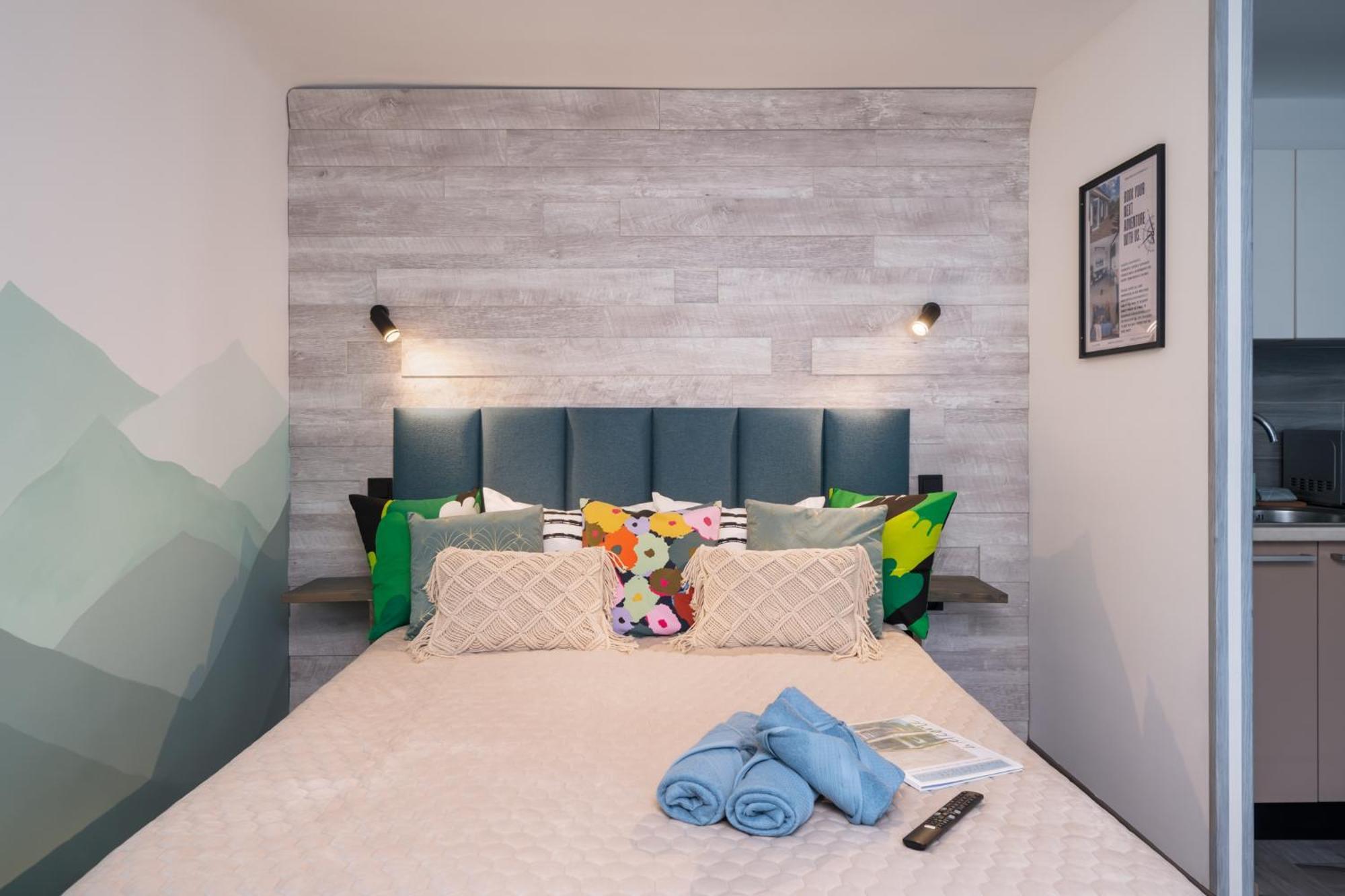 Green Garden & Private Parking Apartments With Playground 리가 외부 사진