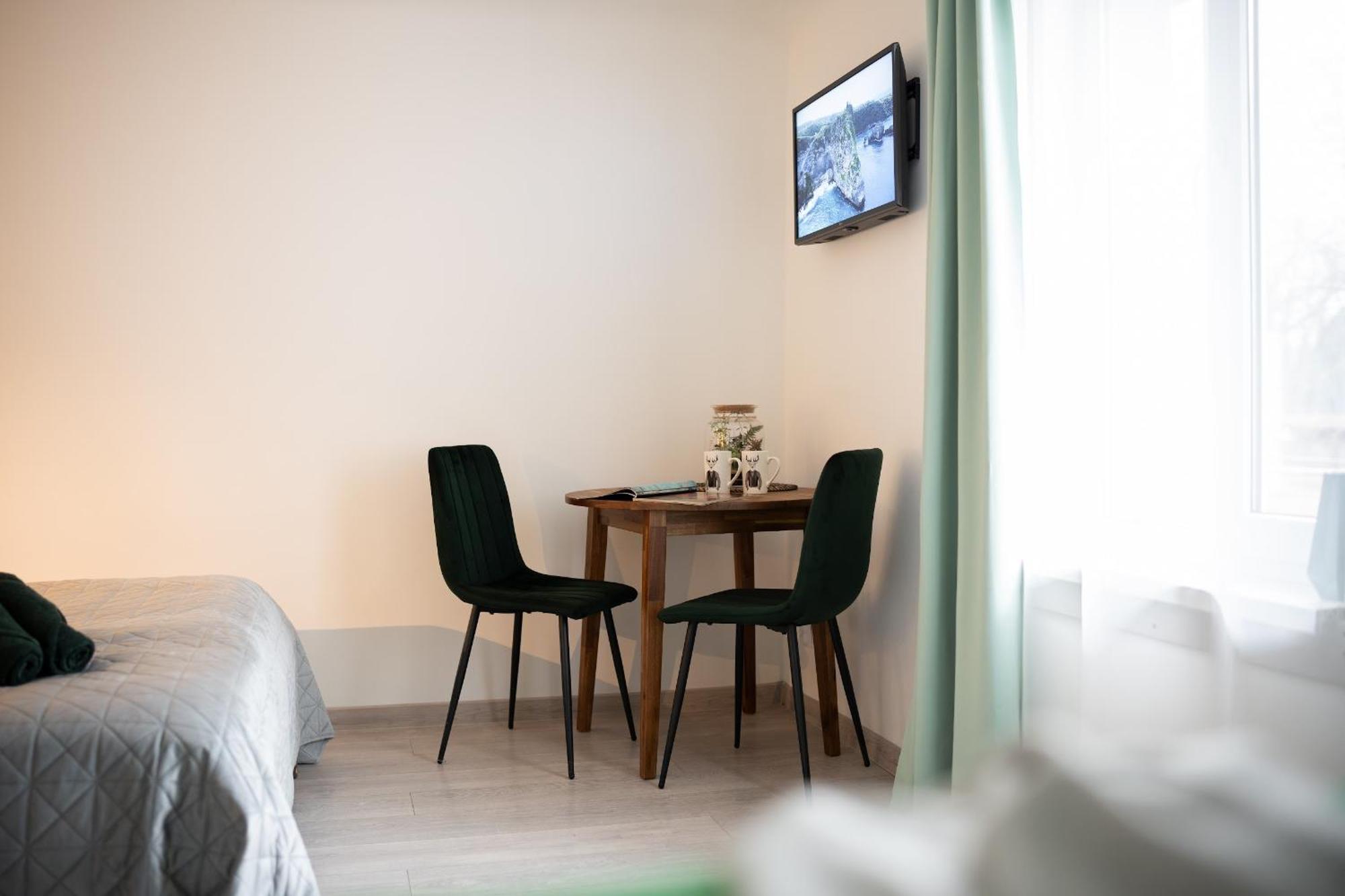 Green Garden & Private Parking Apartments With Playground 리가 외부 사진