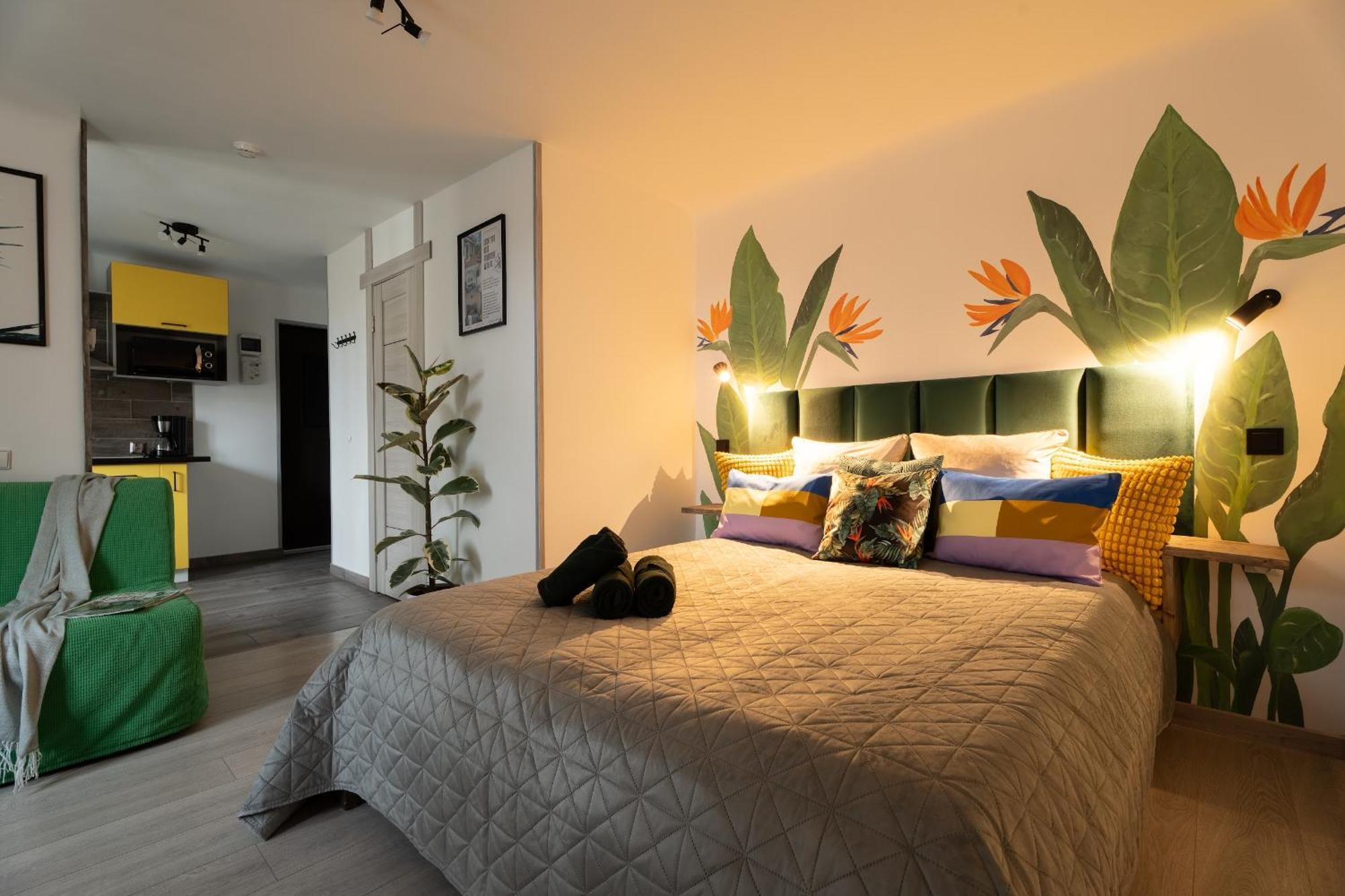 Green Garden & Private Parking Apartments With Playground 리가 외부 사진