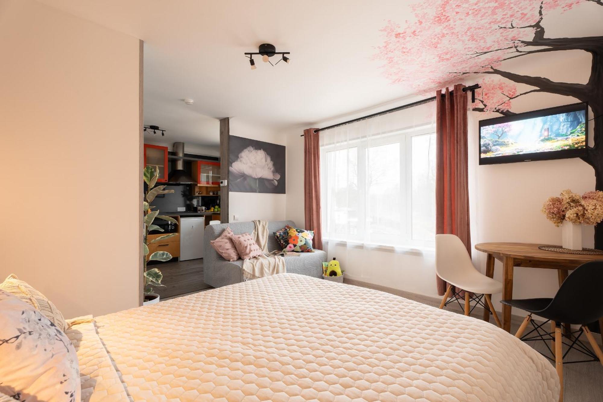 Green Garden & Private Parking Apartments With Playground 리가 외부 사진
