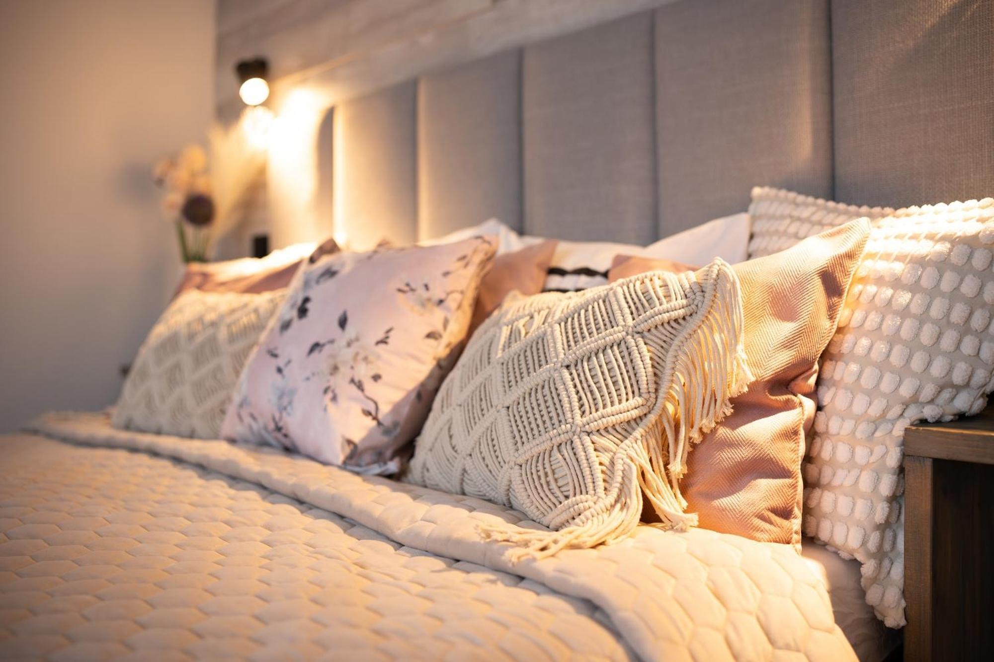 Green Garden & Private Parking Apartments With Playground 리가 외부 사진