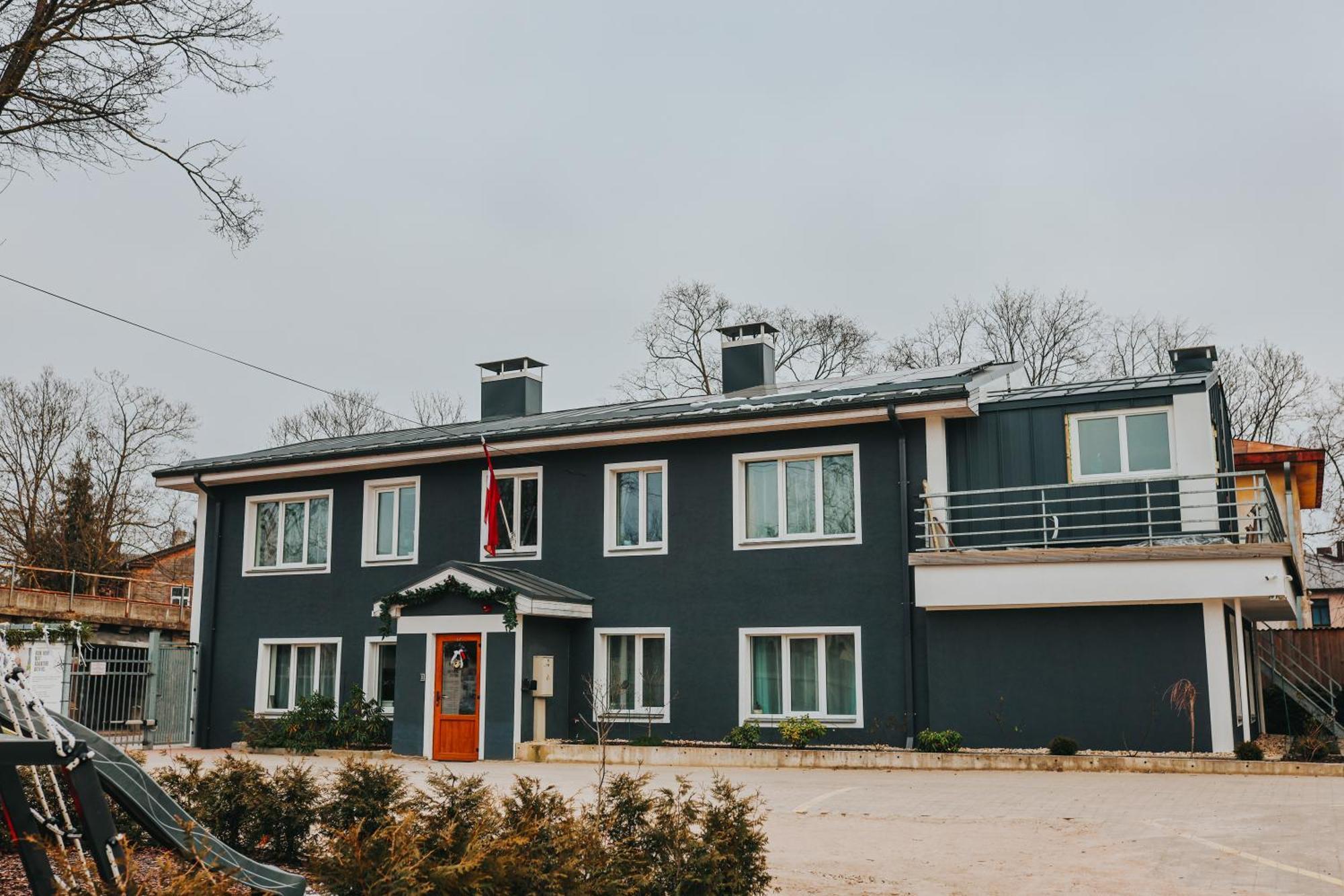 Green Garden & Private Parking Apartments With Playground 리가 외부 사진