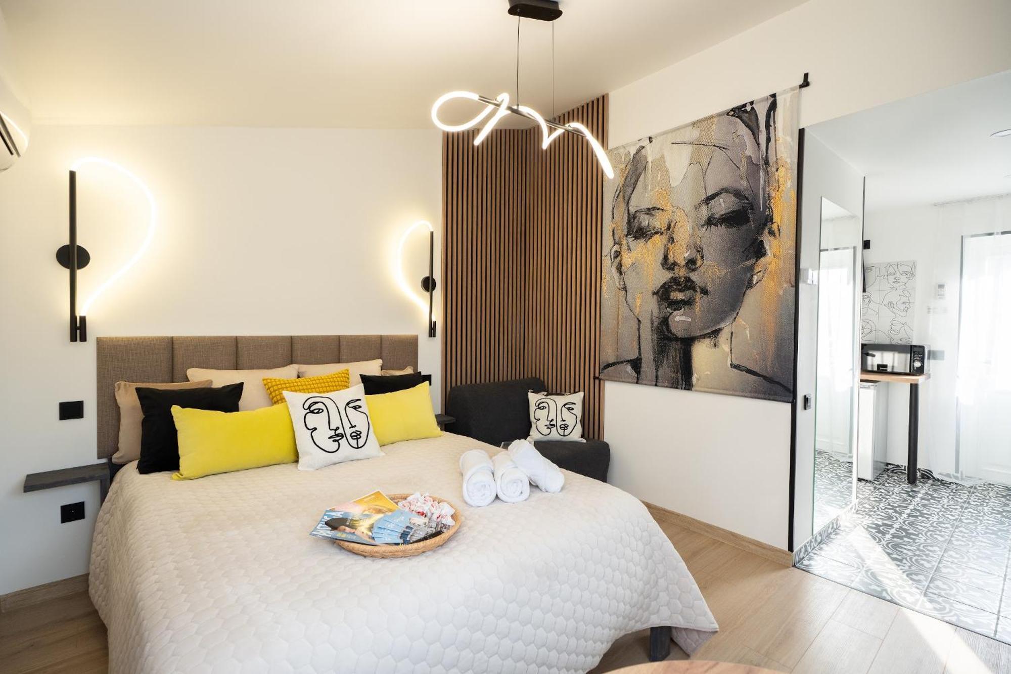 Green Garden & Private Parking Apartments With Playground 리가 외부 사진